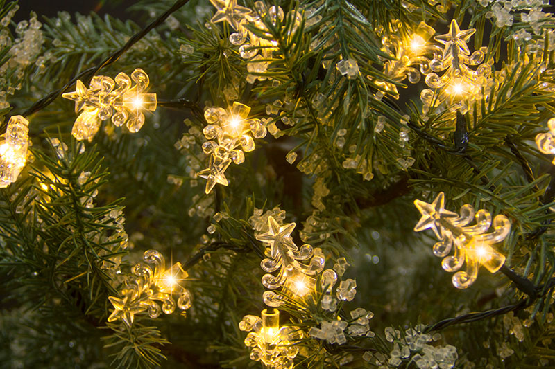 Warmweißes LED-Baum-Lichterkettenlicht